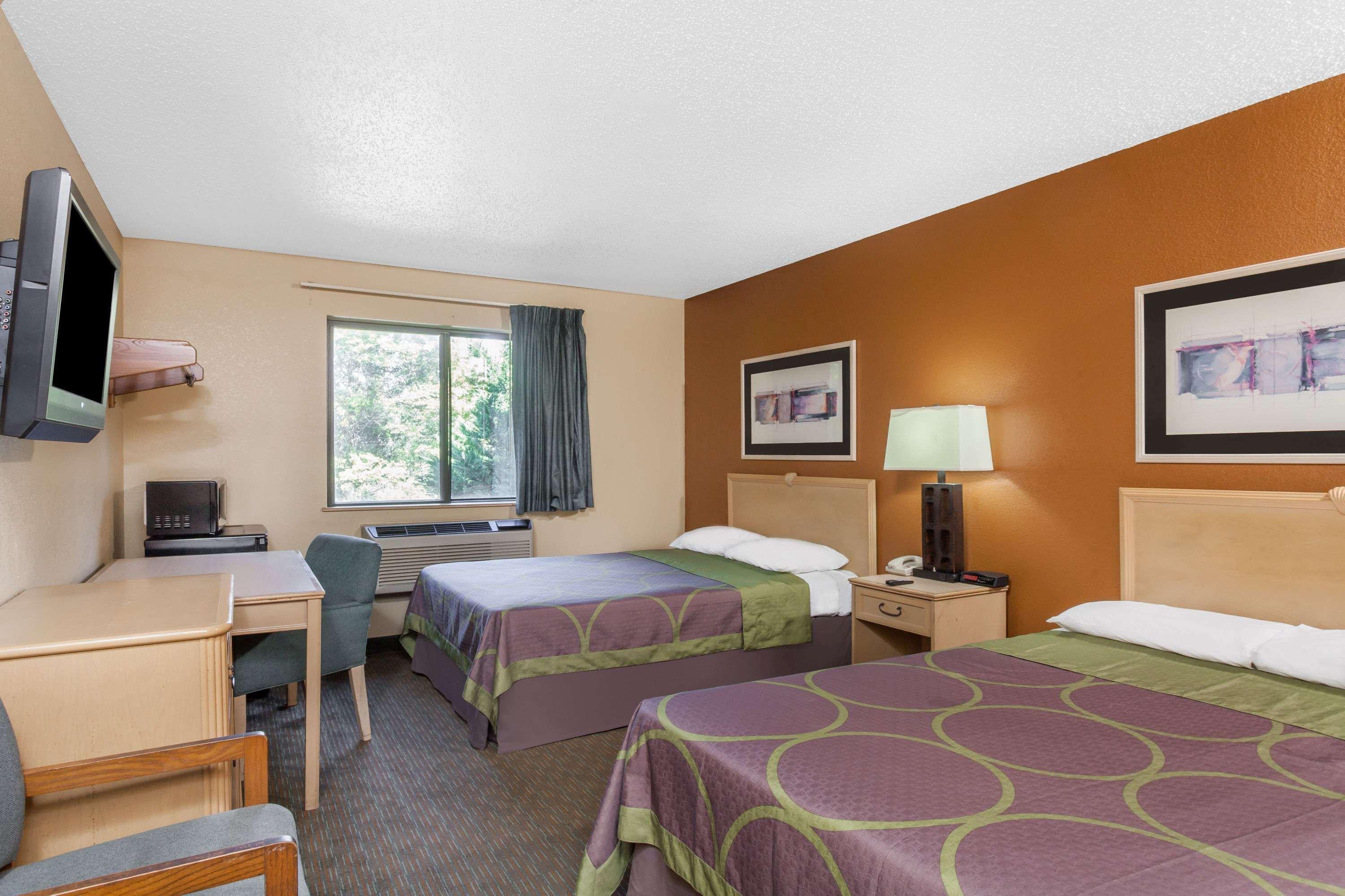 Super 8 By Wyndham Charlotte/Amusement Park Area Hotel Luaran gambar